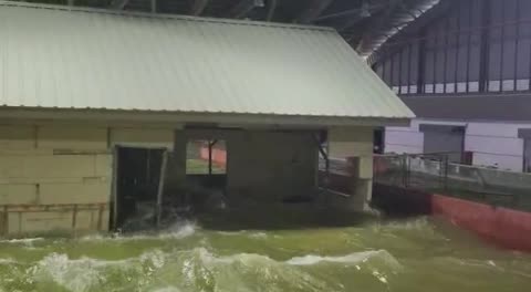 Semasa ujian ombak dan beban kitaran